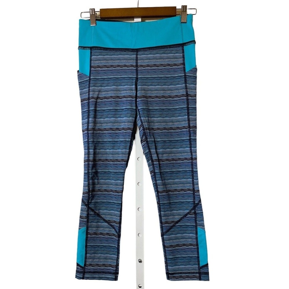 Lululemon Womens Black Aqua Stripe Cropped Leggings Yoga Workout Size 4
